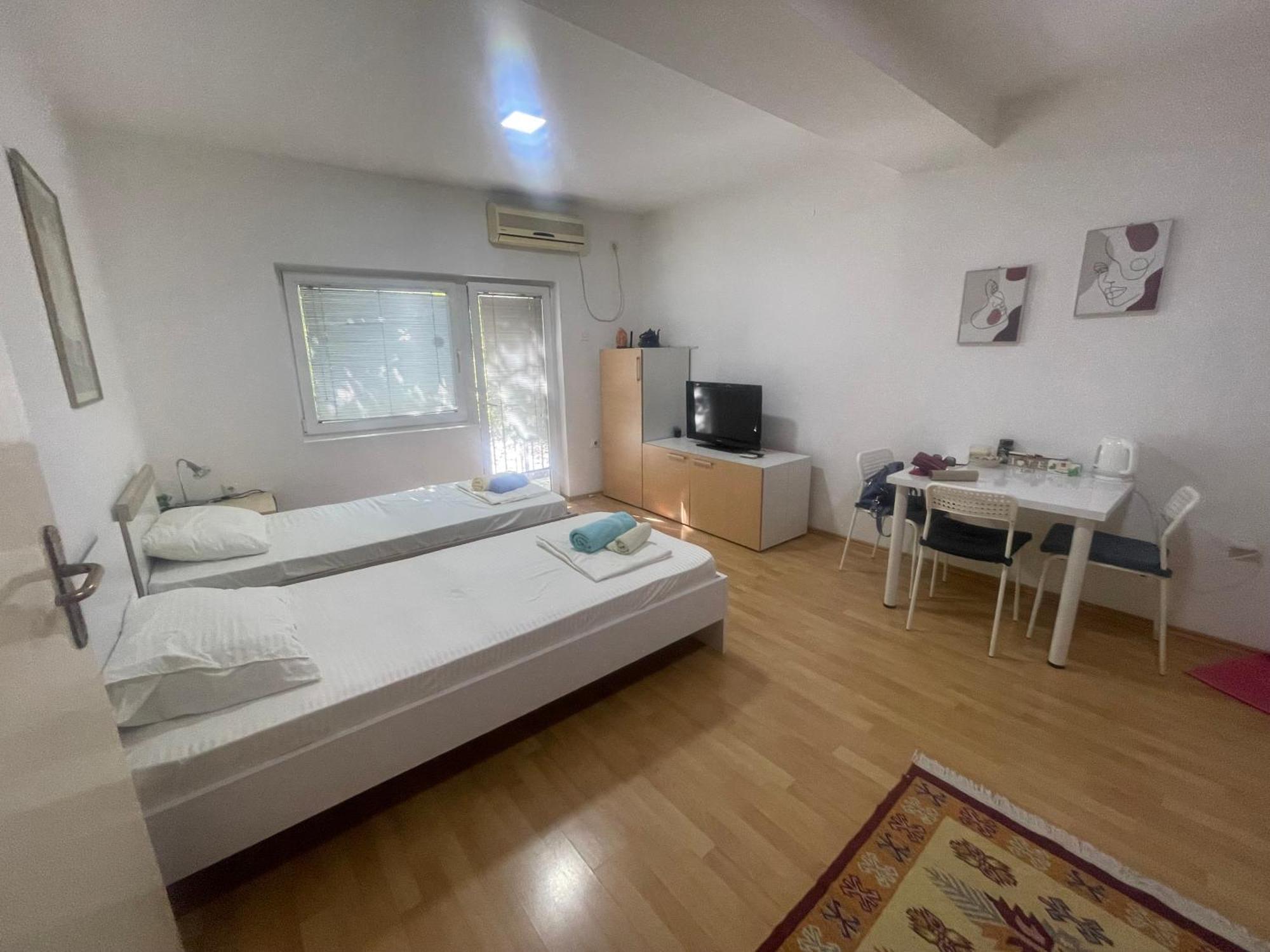 Skopje&Friends Central App ภายนอก รูปภาพ